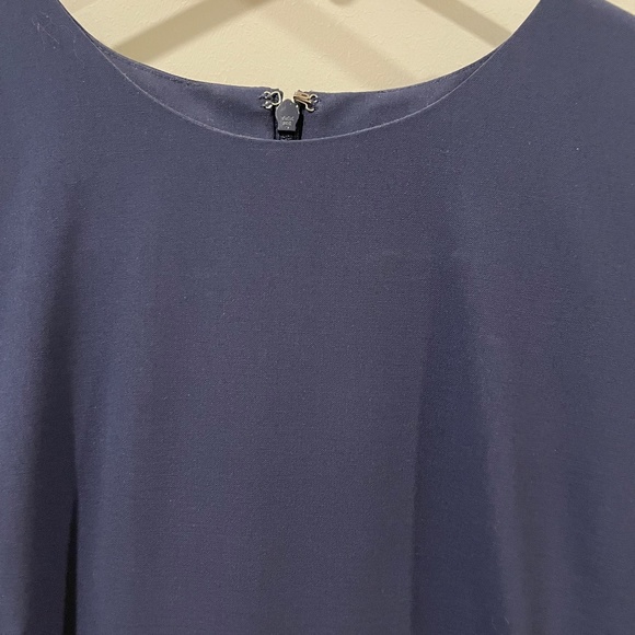 Sleeveless Fitted Dress in Good Wool, Navy, Size 0 - Picture 3 of 4